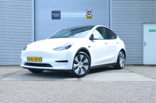 Tesla Model Y – thumbnail 1