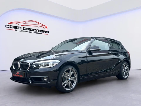 BMW 1-serie 120i High Executive 184PK /Apple Carplay/Cruise Control/Parkeersens. V+A/18''LMV/Stoelverwarming/Multifunctioneelstuurwiel/(MET GARANTIE*)