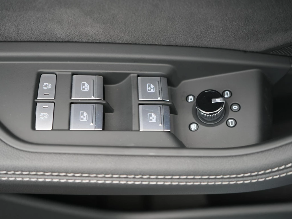 Audi Q8 Sportback e-tron – foto 48