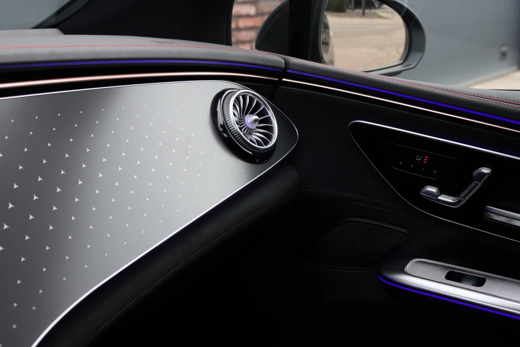 Mercedes-Benz EQE – foto 13