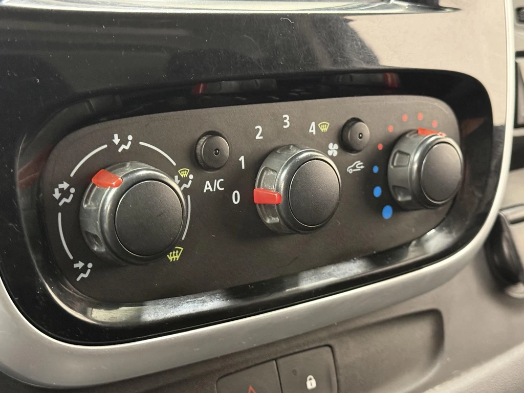 Opel Vivaro – foto 23