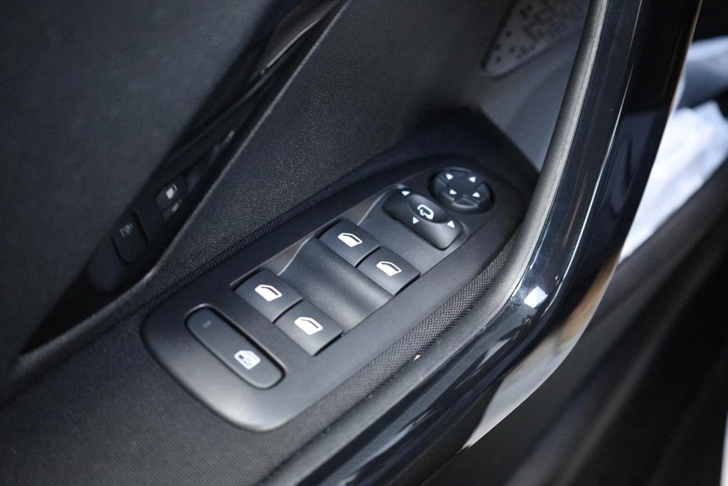 Peugeot 208 – foto 34