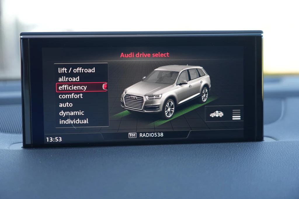 Audi Q7 – foto 21