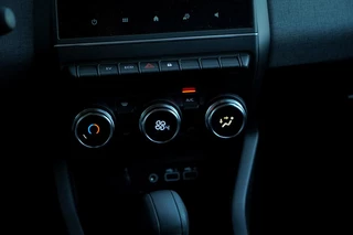 Renault Clio – thumbnail 32