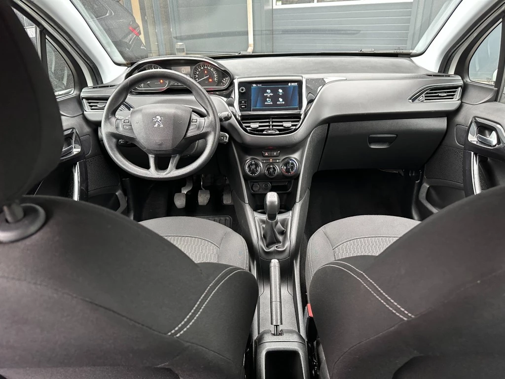 Peugeot 208 – foto 19