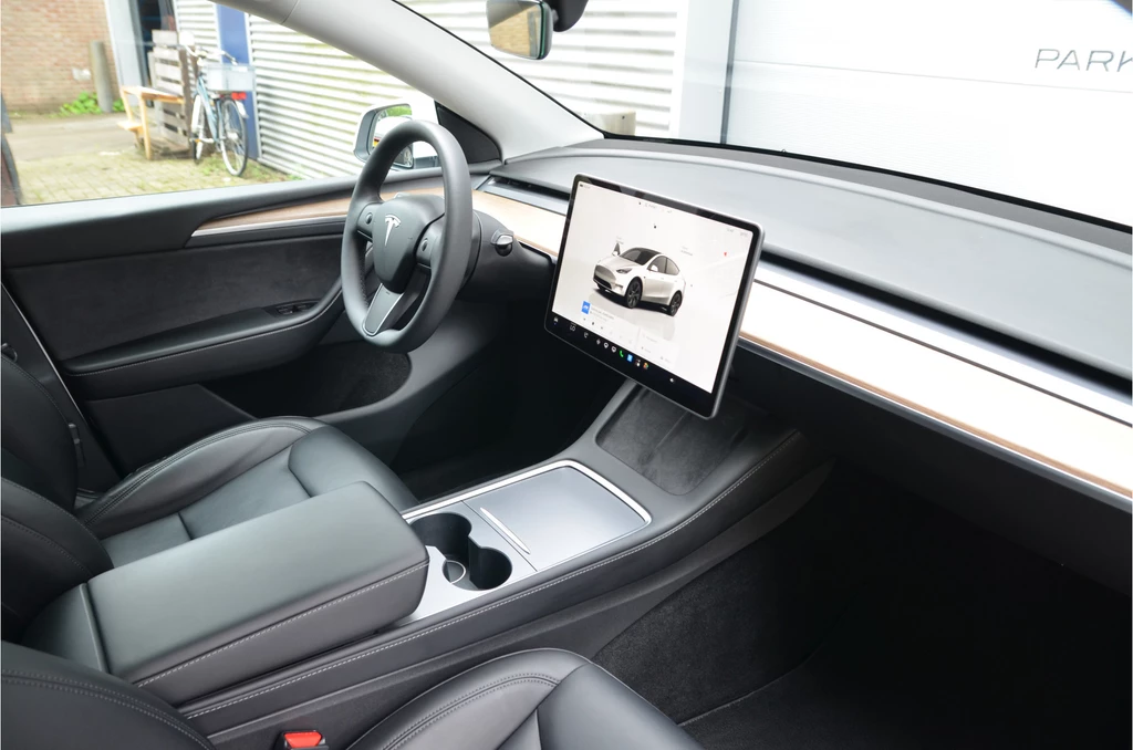 Tesla Model Y – foto 12