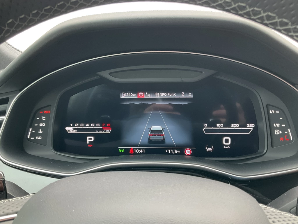 Audi RSQ8 – foto 62
