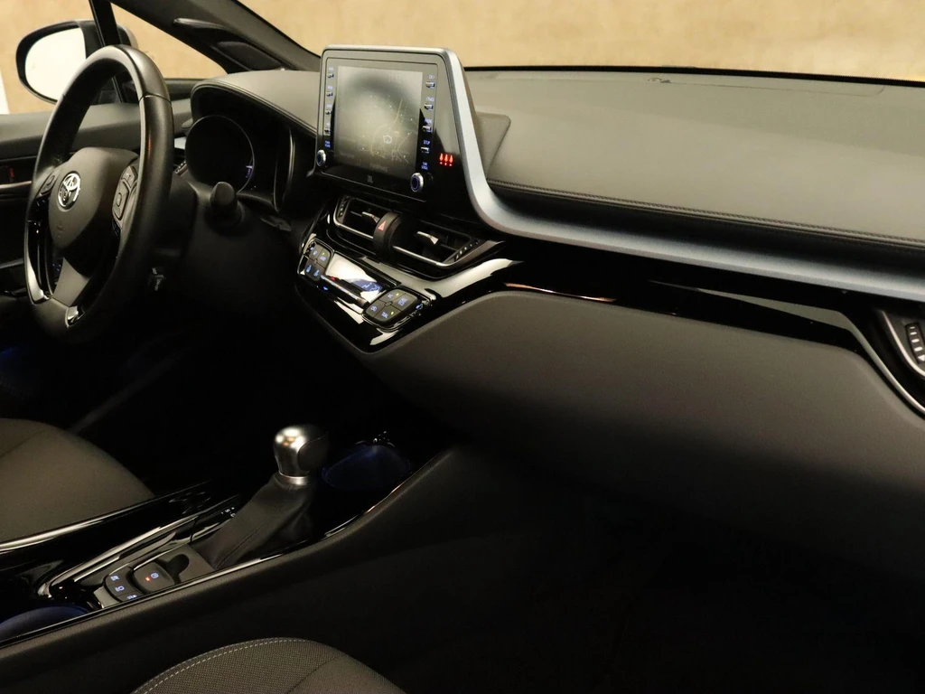 Toyota C-HR – foto 23
