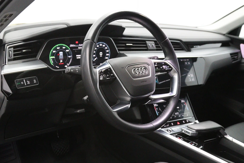 Audi e-tron – foto 13