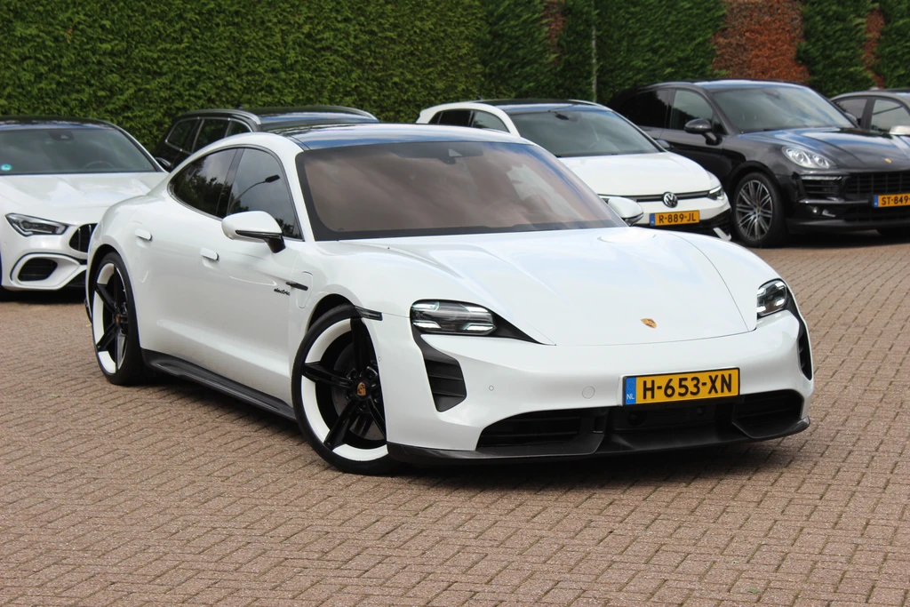 Porsche Taycan – foto 7