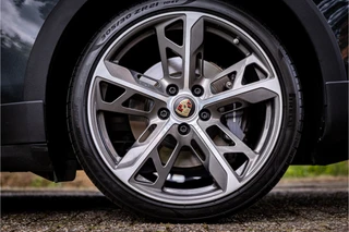 Porsche Taycan – thumbnail 20
