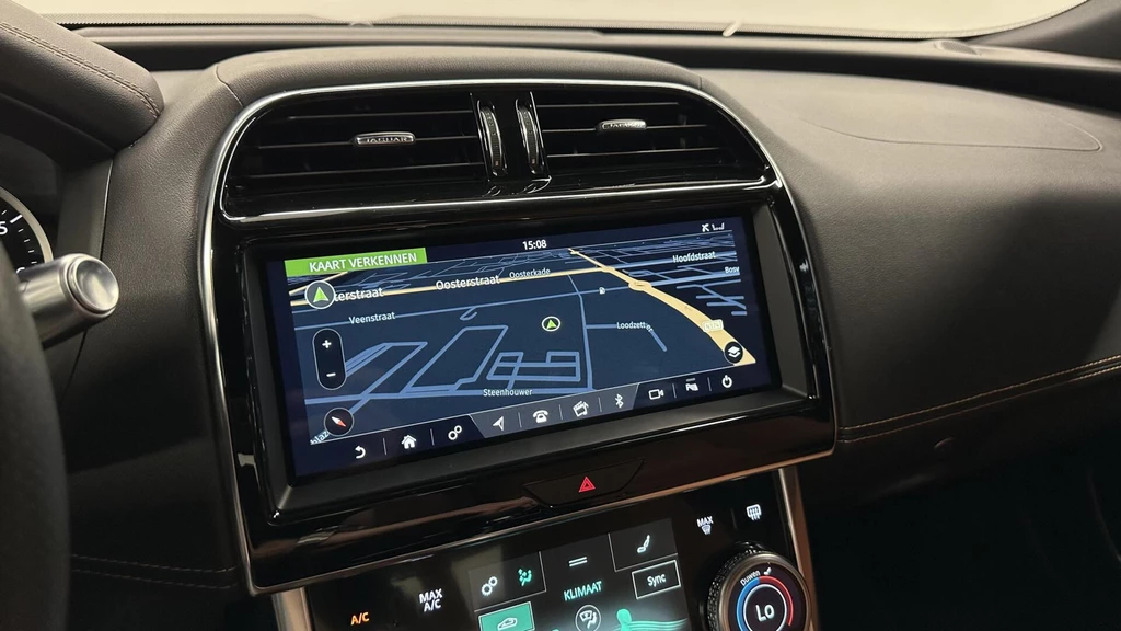 Jaguar XE – foto 39