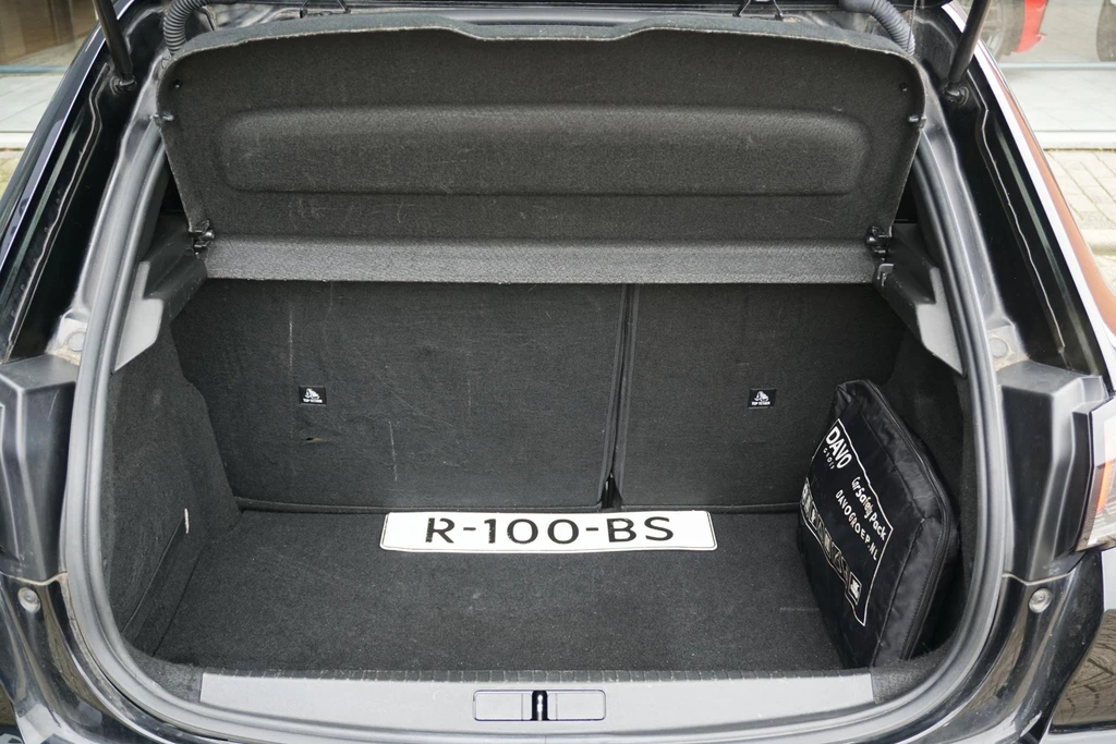 Peugeot 208 – foto 12