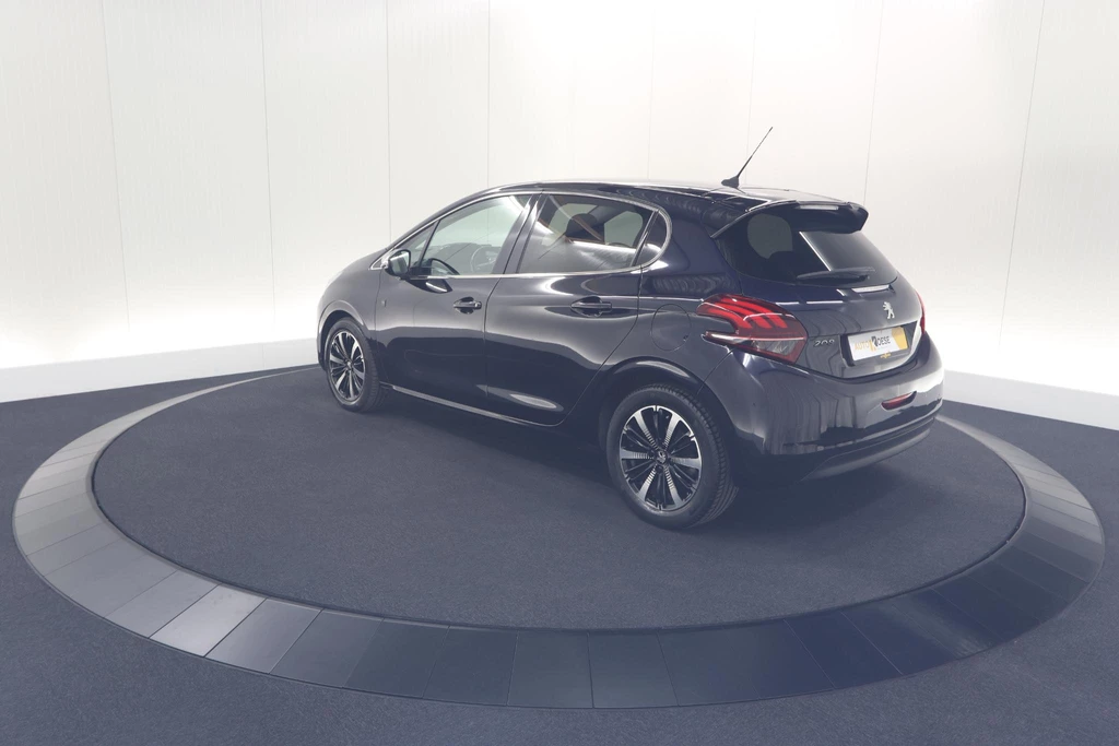 Peugeot 208 – foto 6