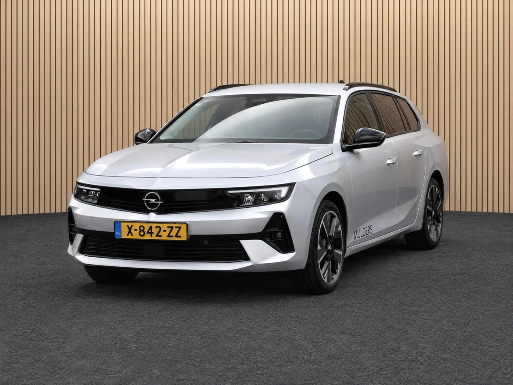 Opel Astra – foto 1