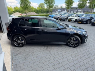 Volkswagen Golf – thumbnail 7