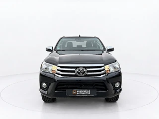 Toyota Hilux – thumbnail 8
