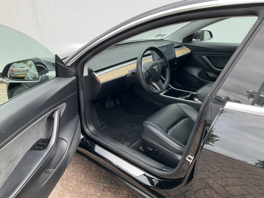 Tesla Model 3 – foto 17
