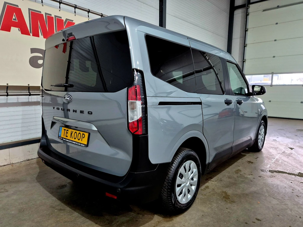 Ford Tourneo Courier – foto 8