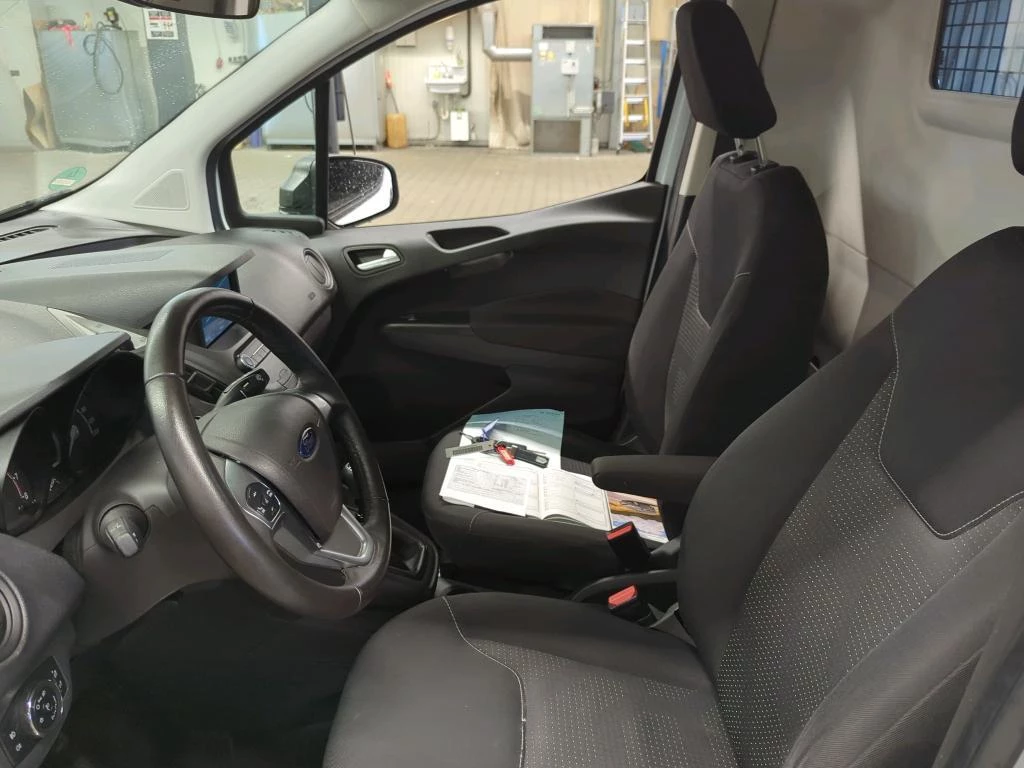 Ford Transit Courier – foto 8