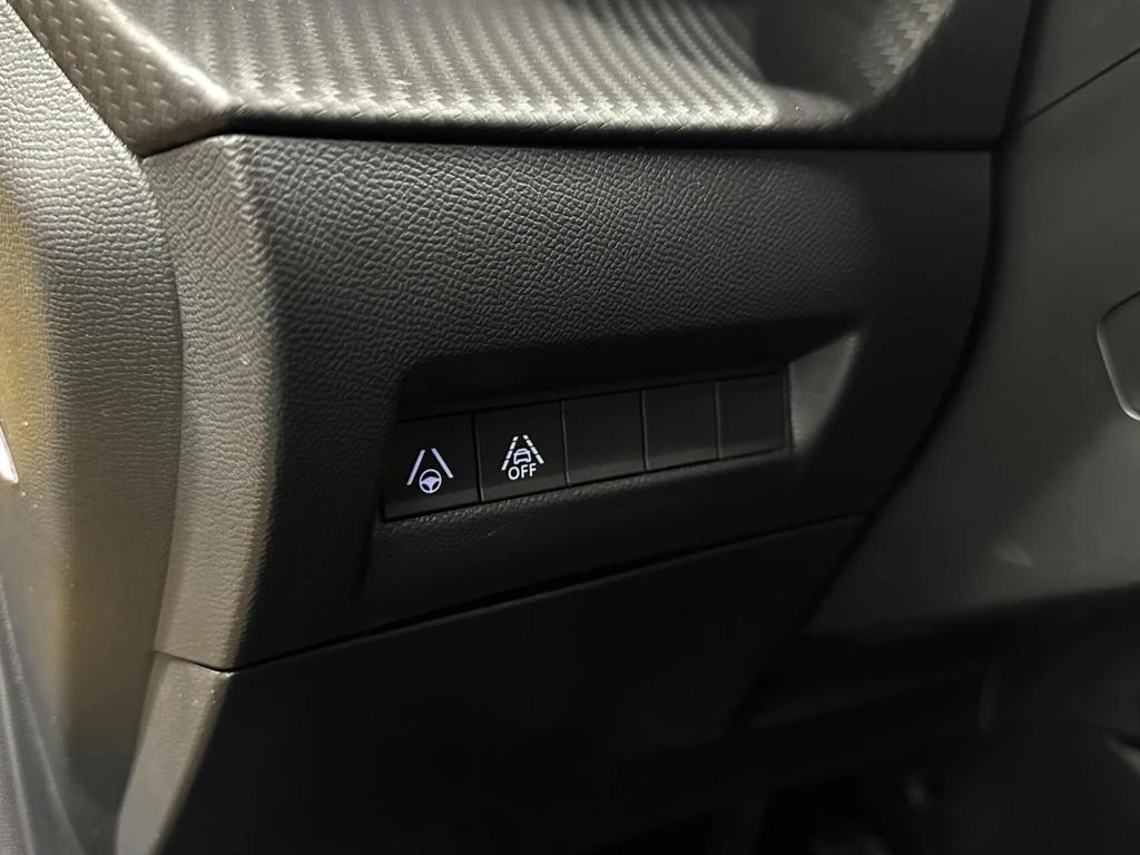 Peugeot e-208 – foto 15