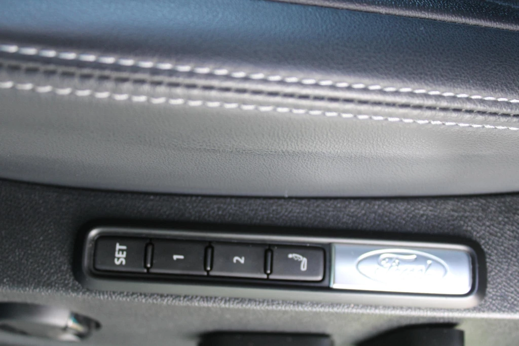 Ford Explorer – foto 10