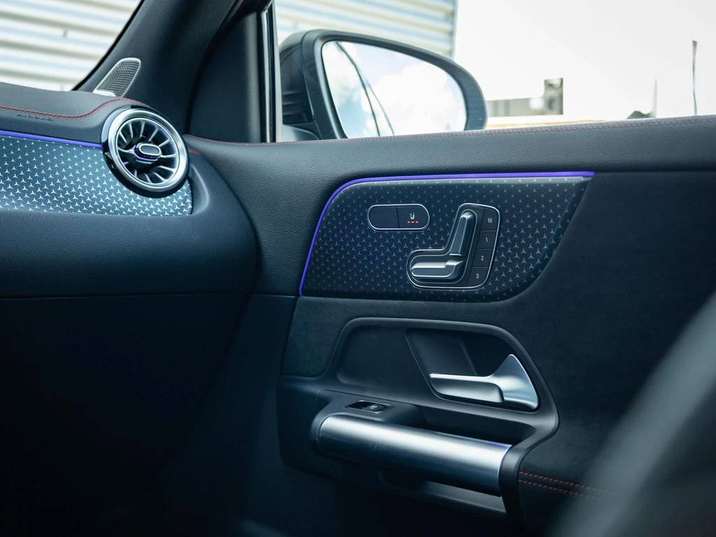 Mercedes-Benz EQA – foto 21