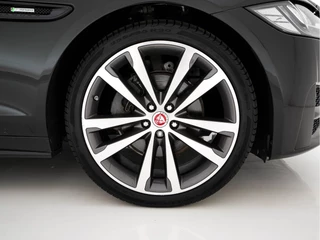 Jaguar XF – thumbnail 31