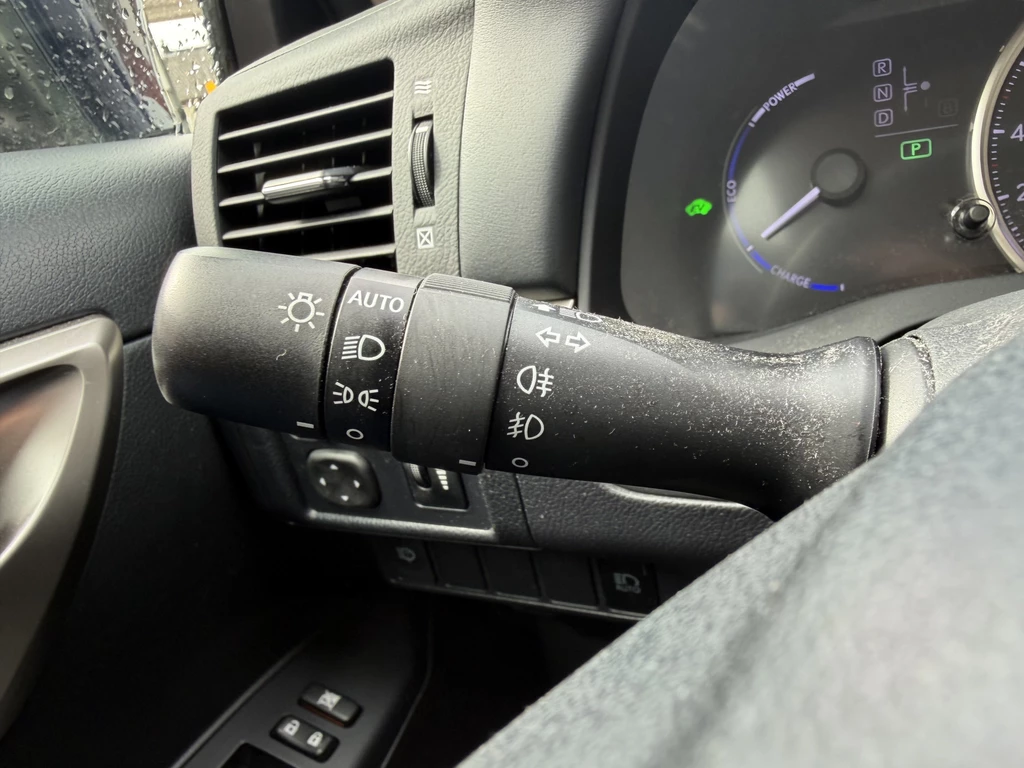 Lexus CT – foto 36