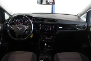Volkswagen Touran – thumbnail 9