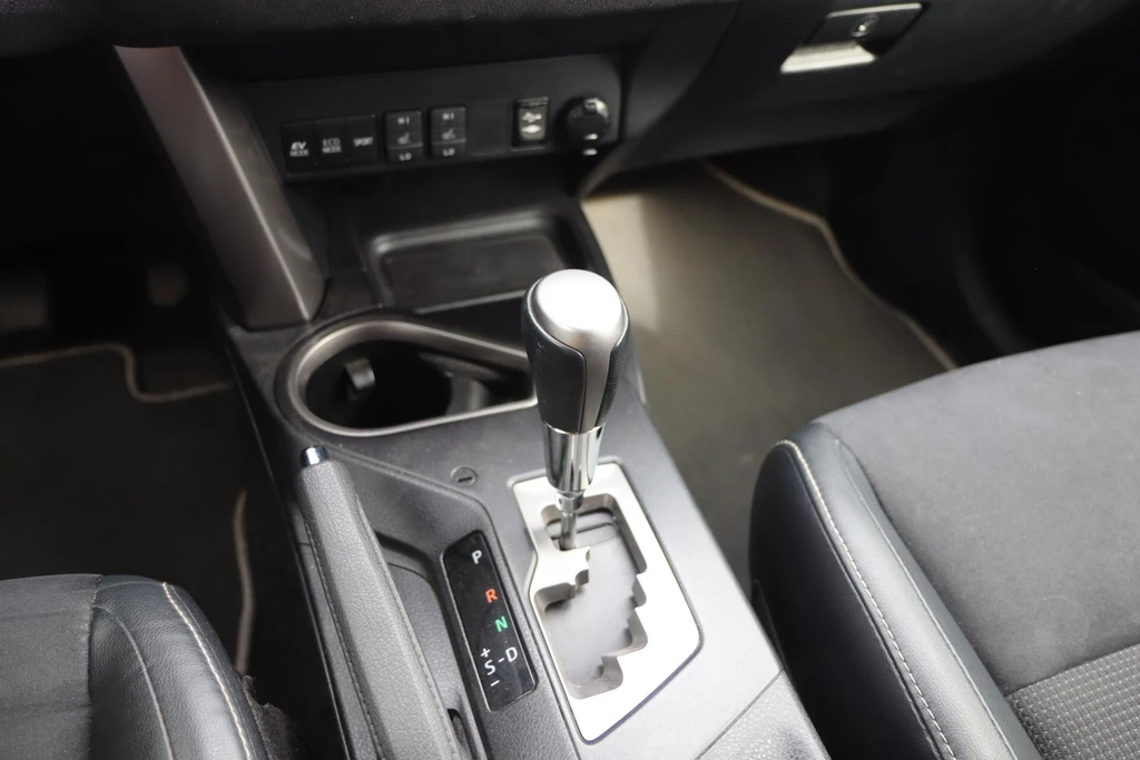 Toyota RAV4 – foto 13