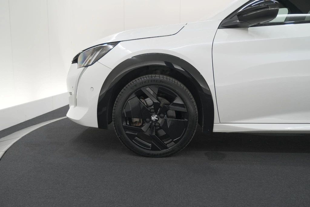 Peugeot e-208 – foto 23