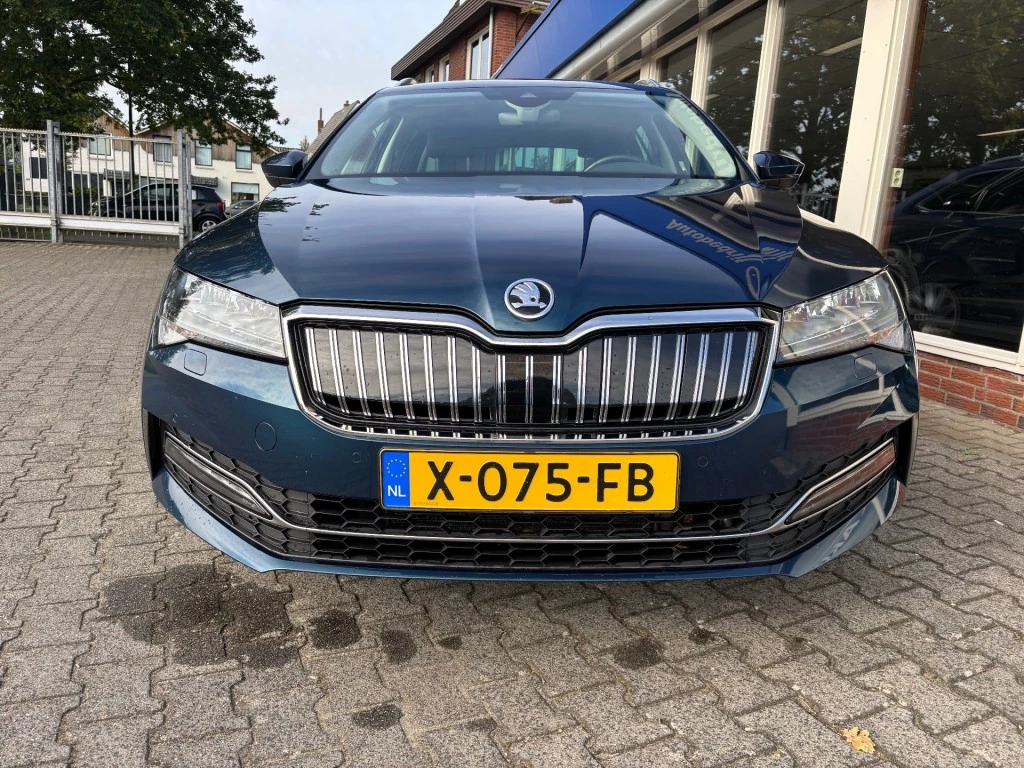 Škoda Superb – foto 6