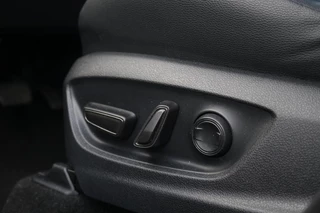 Toyota C-HR – thumbnail 11