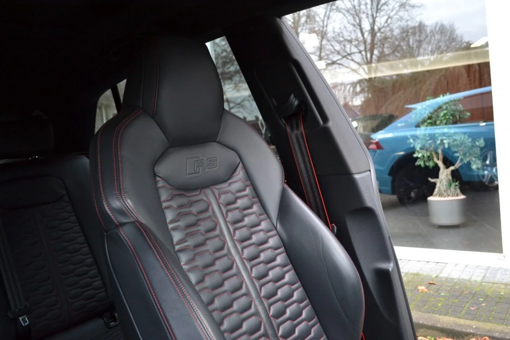 Audi RSQ8 – foto 22