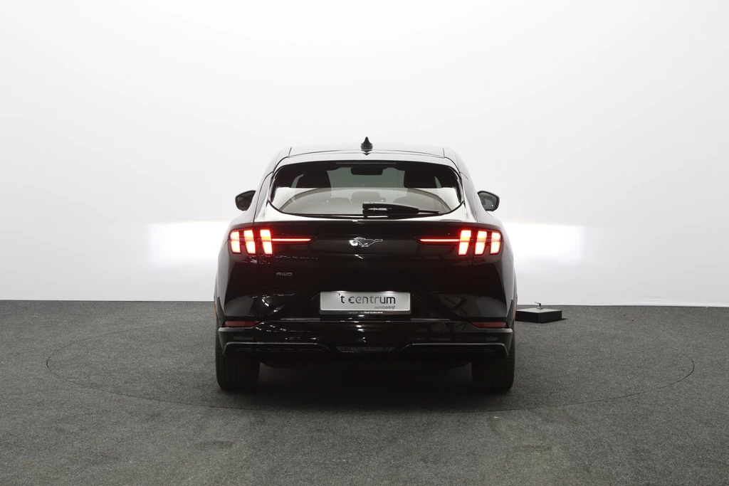 Ford Mustang Mach-E – foto 4