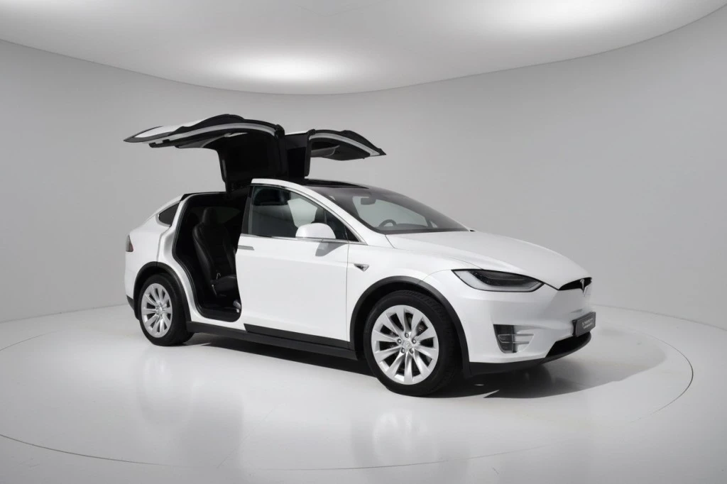 Tesla Model X – foto 7