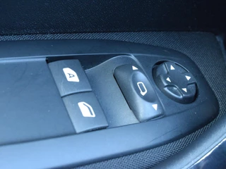 Peugeot 208 – thumbnail 18