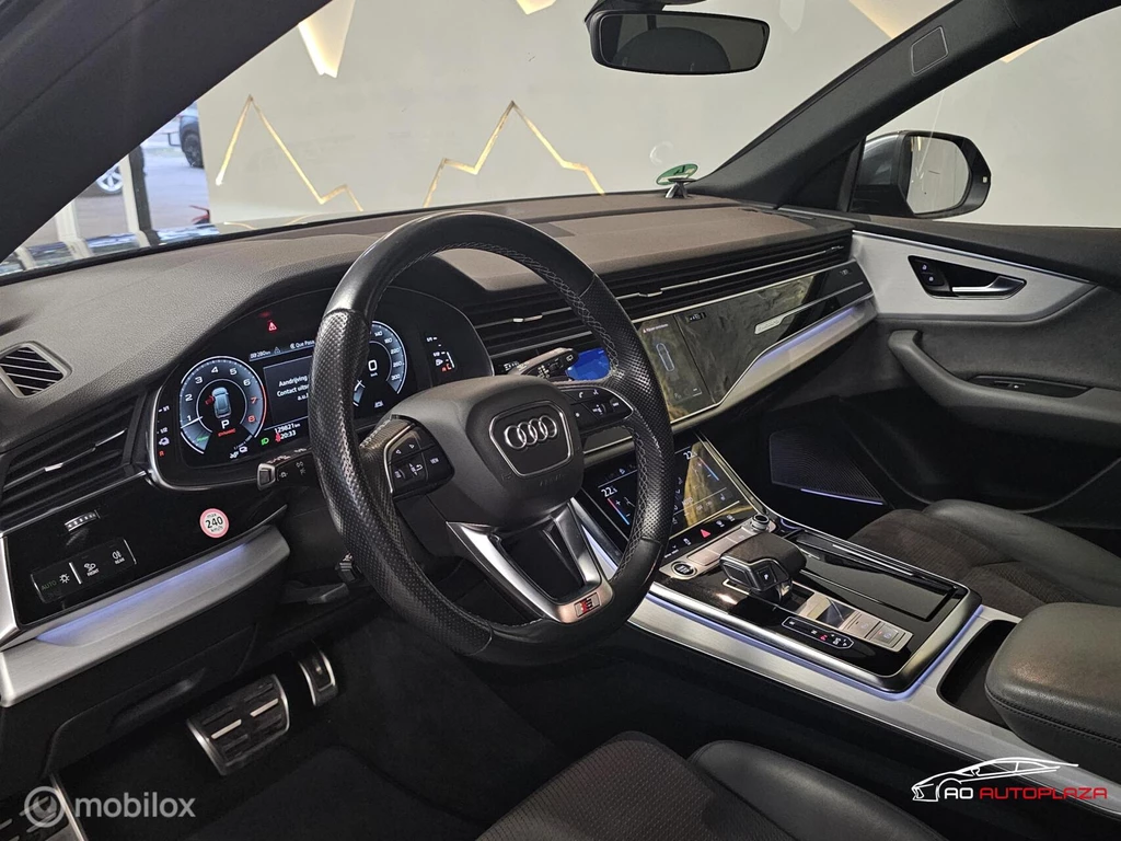 Audi Q8 – foto 12