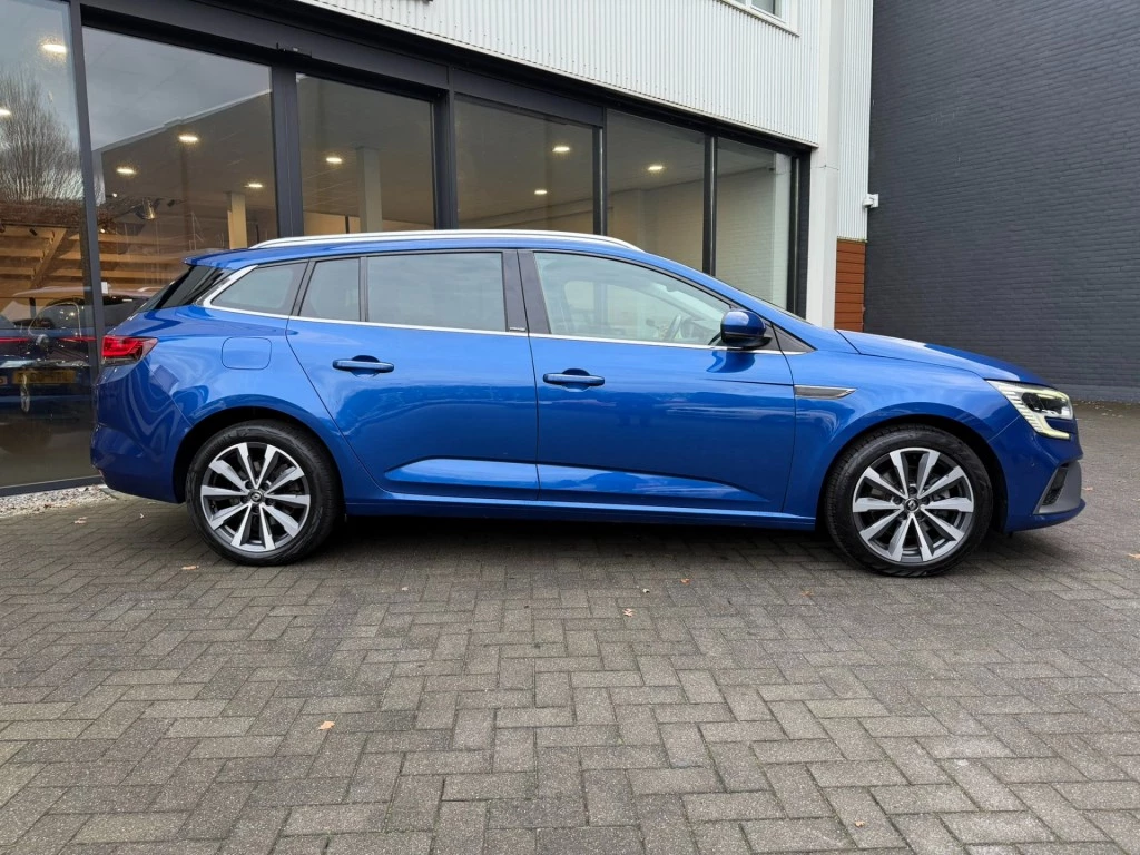 Renault Megane E-Tech – foto 8