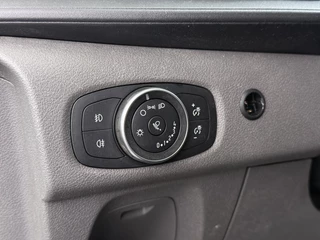 Ford Transit Custom – thumbnail 29