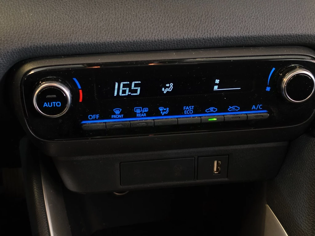 Toyota Yaris – foto 23