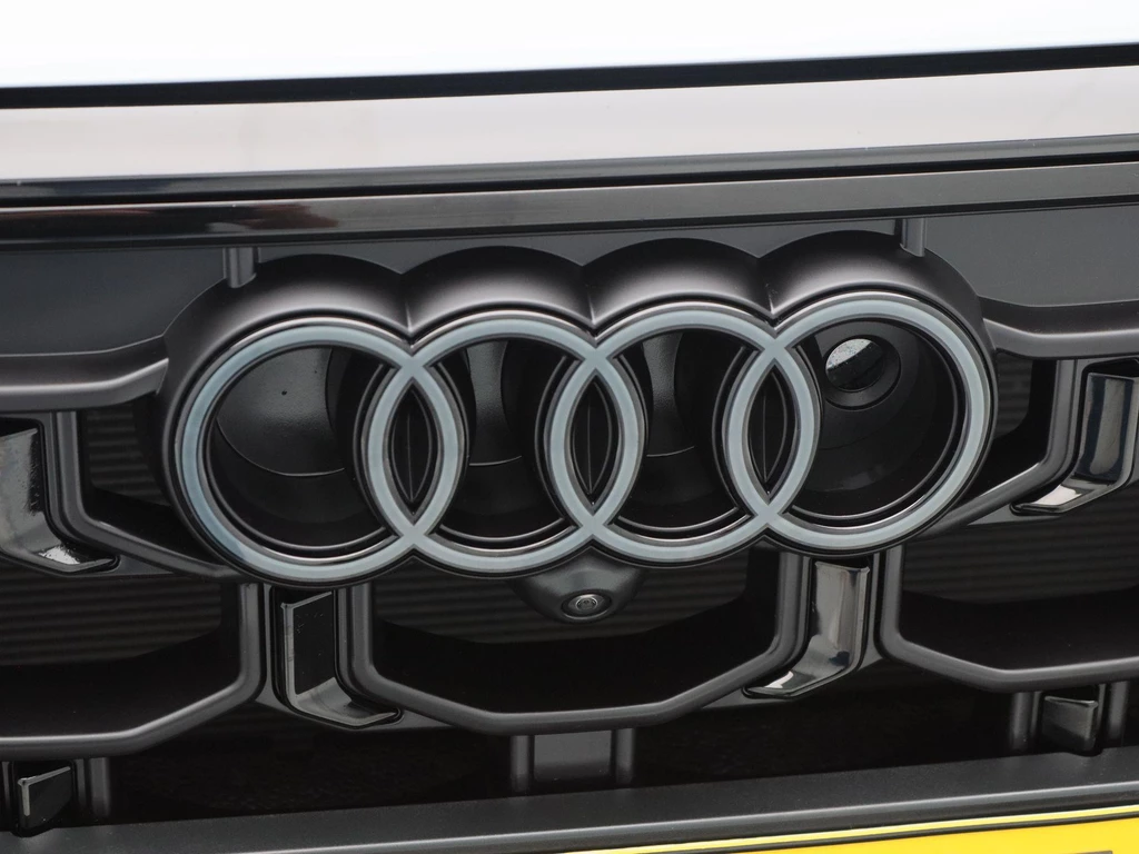 Audi Q8 – foto 12