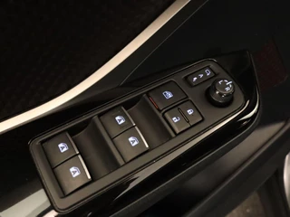 Toyota C-HR – thumbnail 22