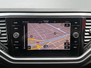 Volkswagen T-Roc – thumbnail 9