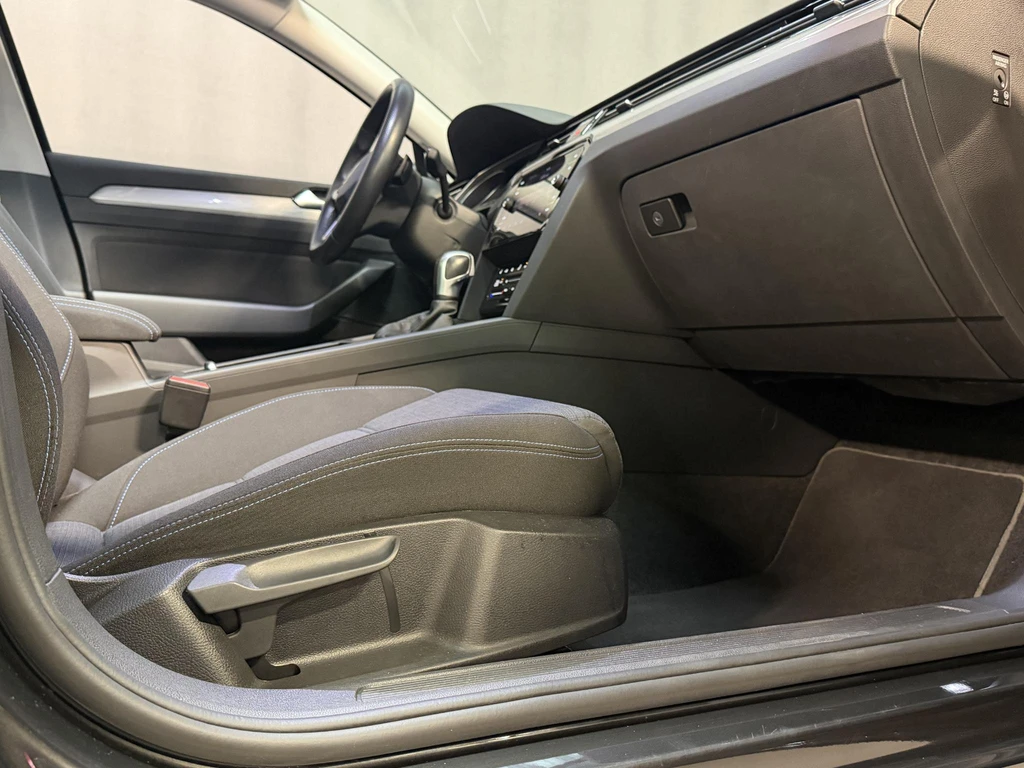 Volkswagen Passat – foto 32
