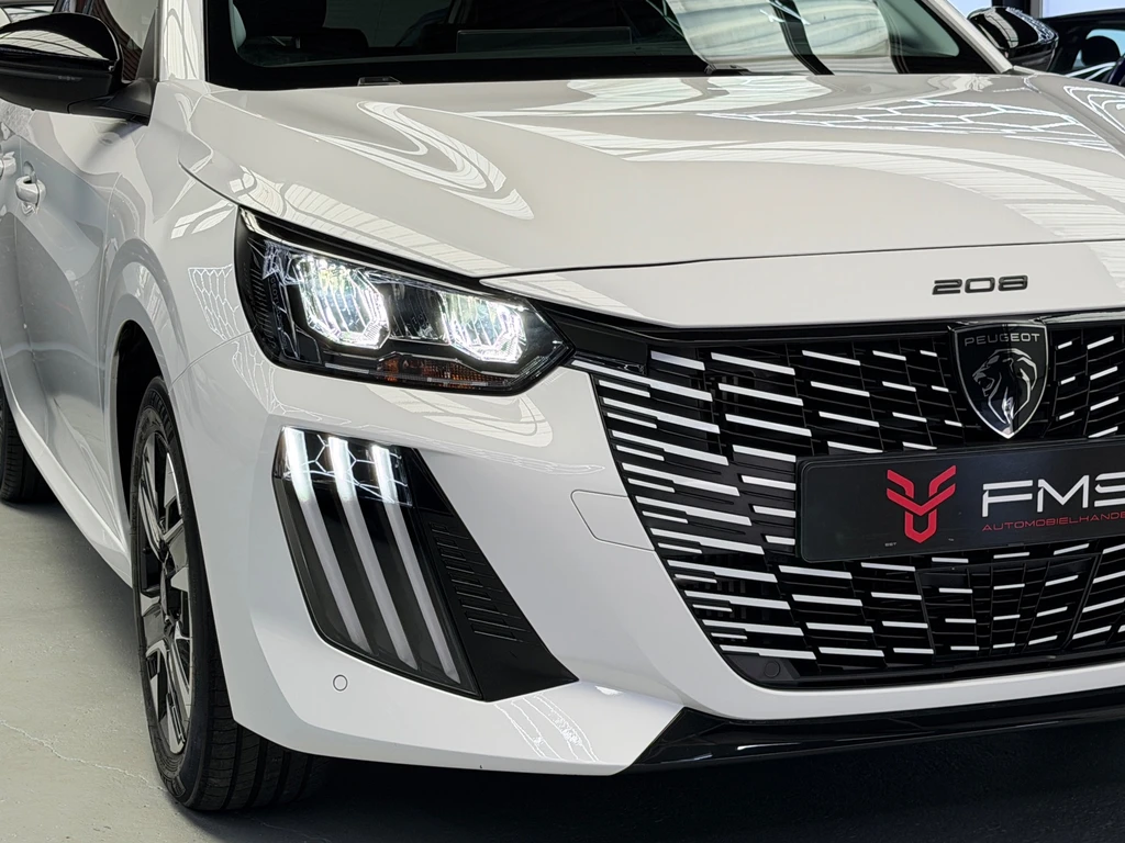 Peugeot 208 – foto 11