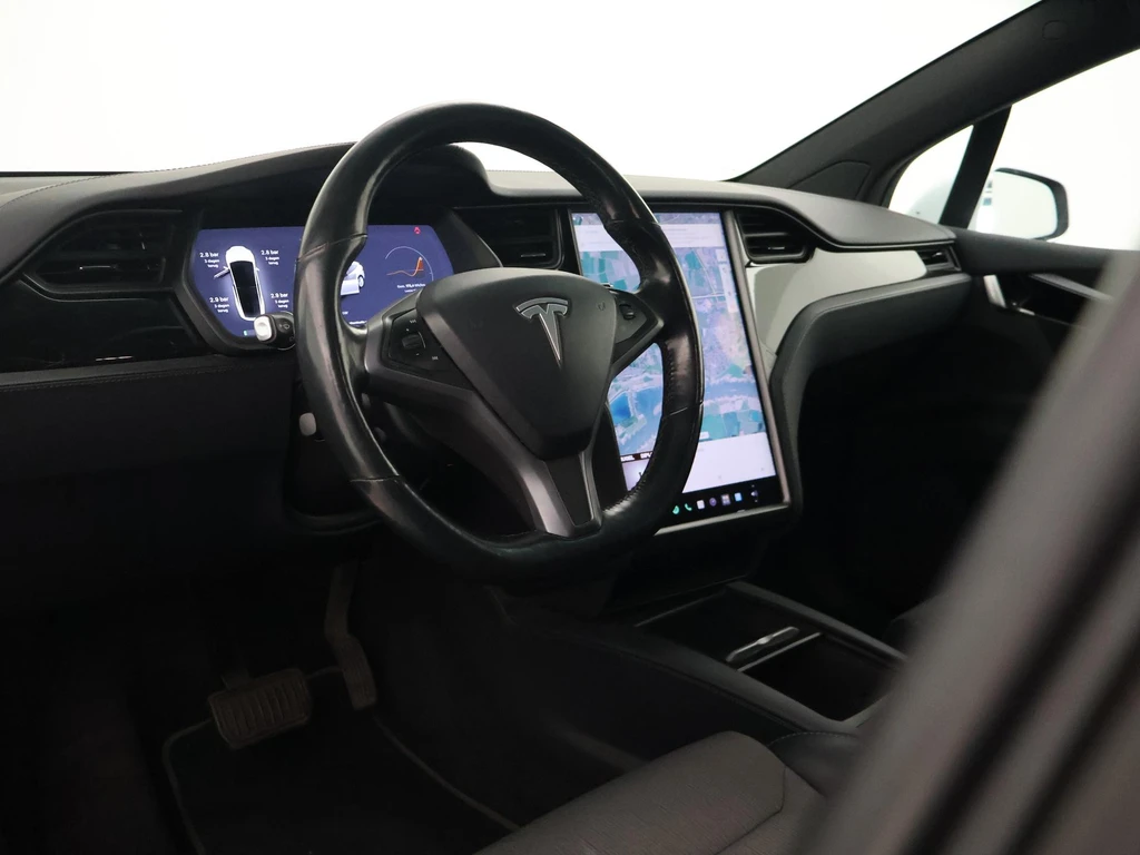 Tesla Model X – foto 26