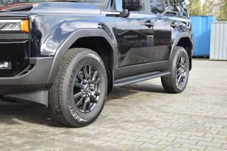 Toyota Land Cruiser – thumbnail 6