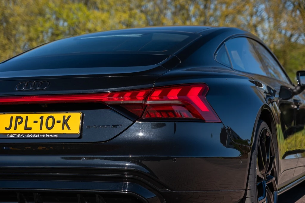 Audi e-tron GT – foto 12